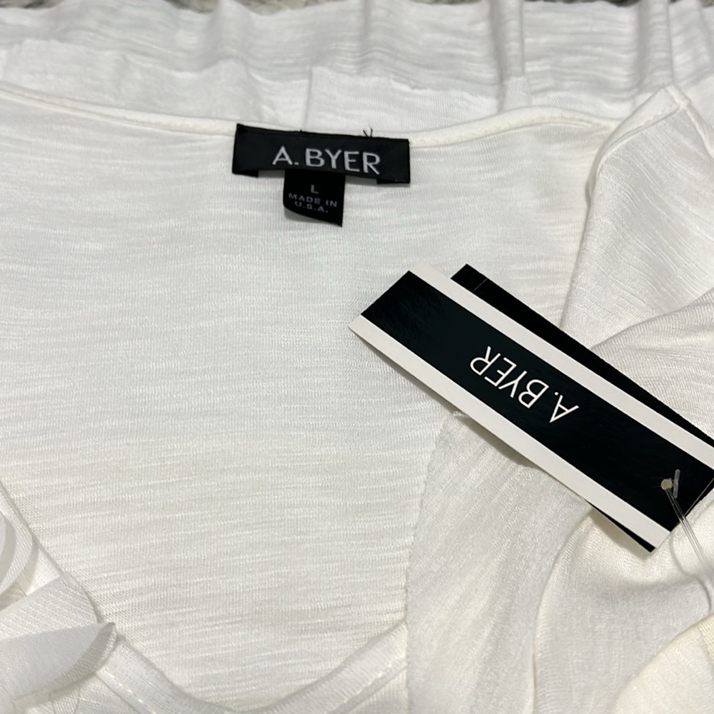 NWT A. Byer Tiered Ruffle V Neckline Solid Slub Jersey Top Large Juniors - Picture 7 of 8